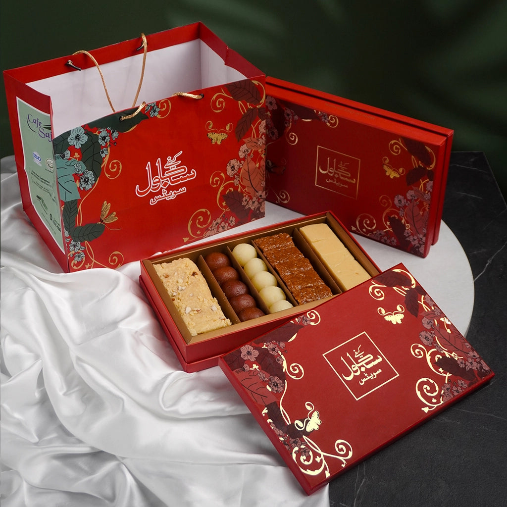 1 KG Fancy Boxes Red with butter paper